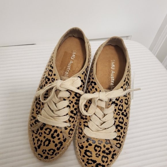 EMU Australia Agonis Leopard Print Sneaker Flats, Size 9, Laceup Ret. $80 - Picture 2 of 11